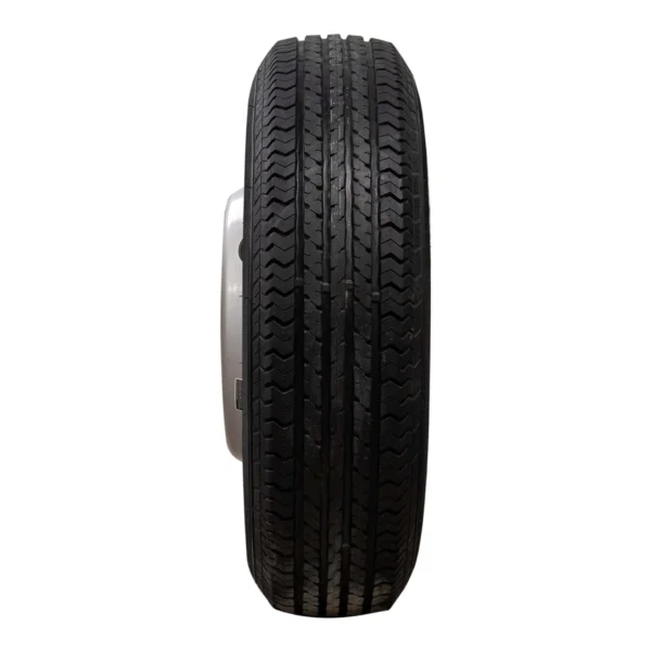 235 80r16 tread 1